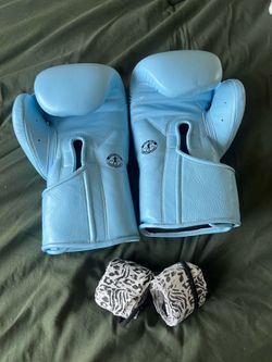 10oz Young Adult/Women Pro Boxing Gloves with Wraps