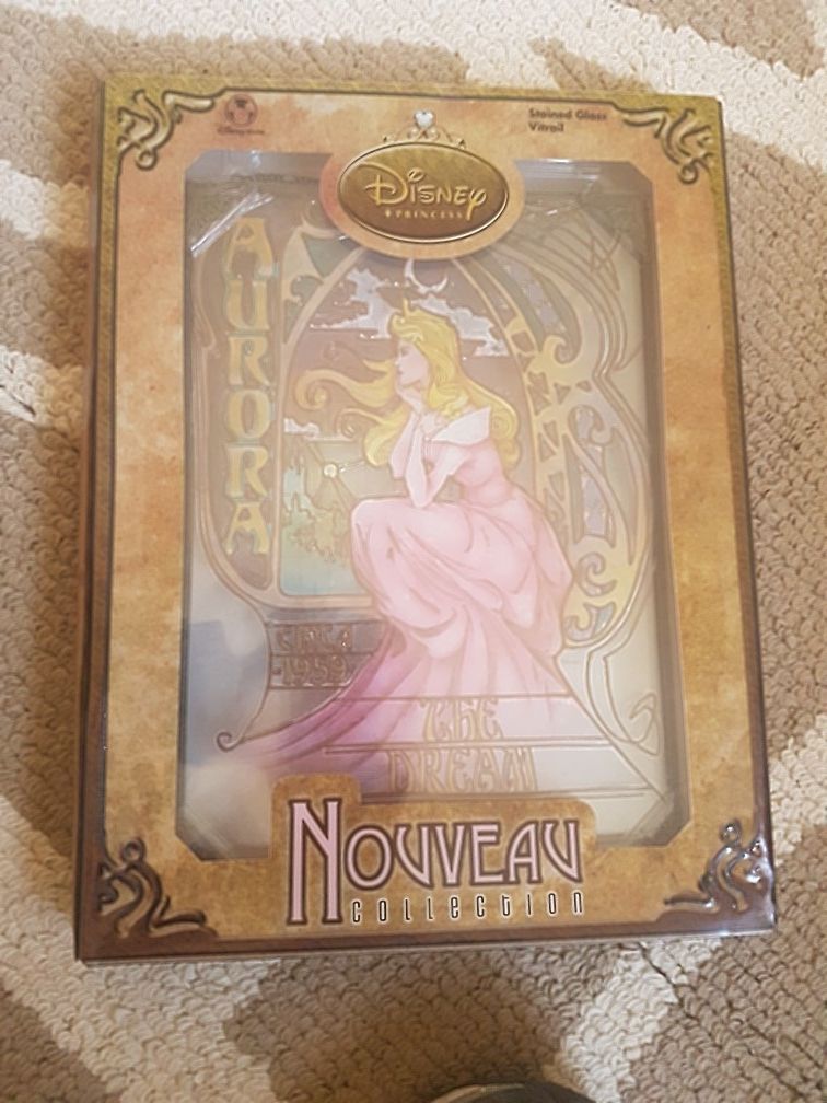 COLLECTIBLE DISNEY NOUVEAU AURORA STAINED GLASS
