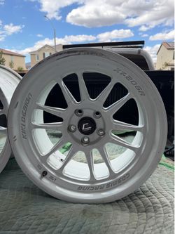 Cosmis Racing XT-206R rims