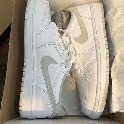 Jordan 1 Low Neutral Grey 10w