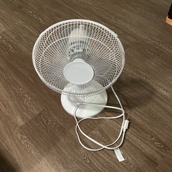 Three Speed Oscillating Fan 