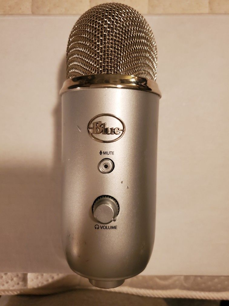 Blue Yeti USB Microphone