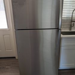 Whirlpool Refrigerator 