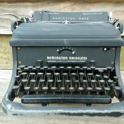Vintage Remington Rand Noiseless Manual Typewriter for Parts