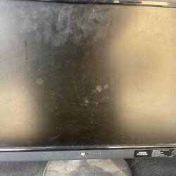 Gateway VGA Monitor. 