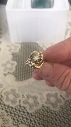 7 Diamond 14K Vintage Ring