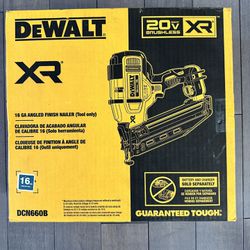 Brand New DeWalt 20V MAX XR Lithium-lon Electric Cordless 16-Gauge Angled Finishing Nailer (Tool Only)