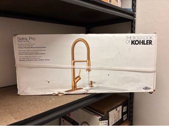 199 Dlls Kitchen Faucet / llave de Cocina..Brand new in the Box