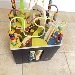 Zany Zoo Activity Cube