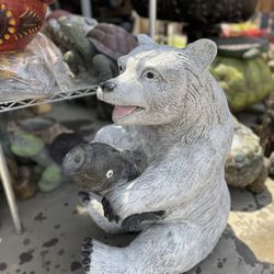 Garden Decor . Clay Pots . Fountains. Concrete Statues N More 