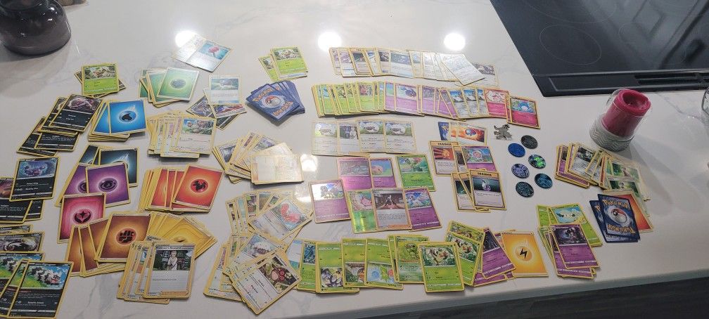 Large Lot Of Pokémon Cards, PIN, Chips