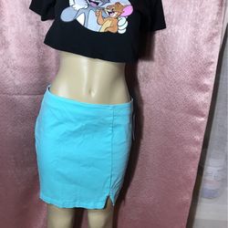 New Mini  Skirt  Size  12  $4