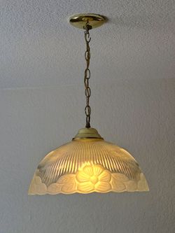 Vintage / classic / parlor style lamp
