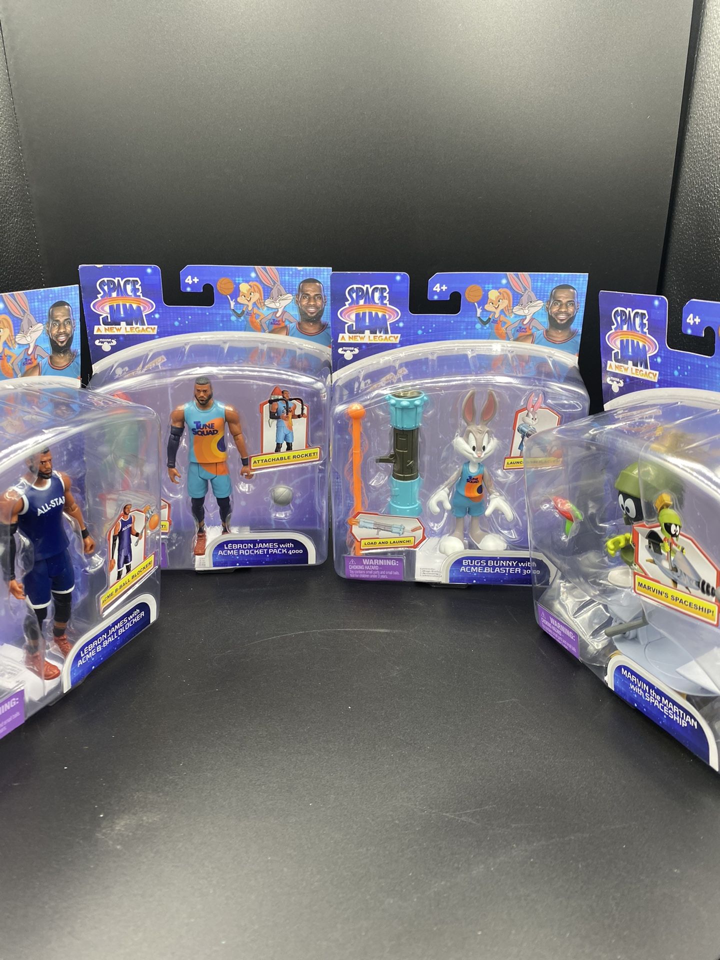 2021 SPACE JAM A NEW LEGACY LEBRON JAMES,MARVIN THE MARTIAN,BUGS BUNNY 4 FIG.SET