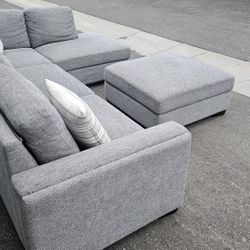 FREE DELIVERY!!! Costco 2 Piece Sectional + Ottoman (Gray)