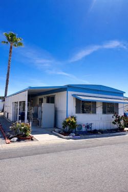 2 Bed 1 Bath Mobile Home