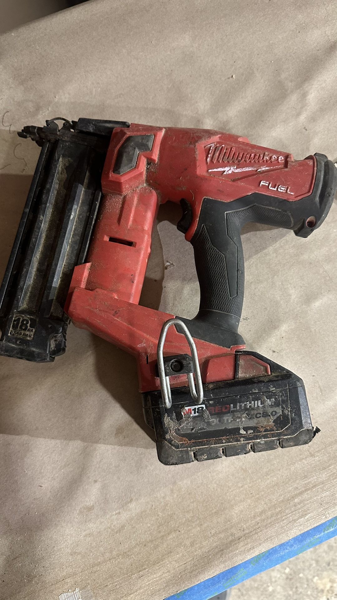 Milwaukee M18 FUEL 18-Volt Lithium-Ion Brushless Cordless Gen II 18-Gauge Brad Nailer With 6.0ah Battery 