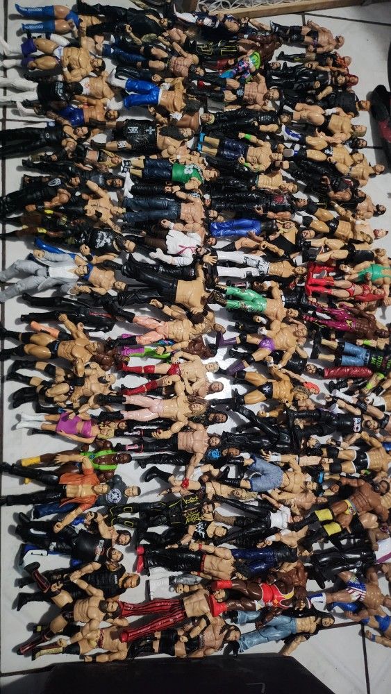 More WWE WWF Wrestlers In Stop By