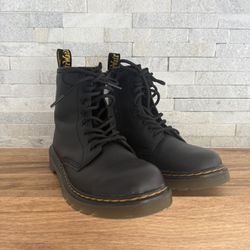 US Youth 3, Authentic Dr Martens 