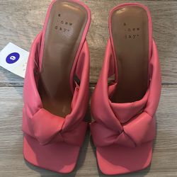 Pink Heels Size 6 NEW