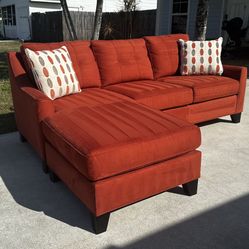 Burnt Orange Sleeper Couch - Delivery Included 🛻