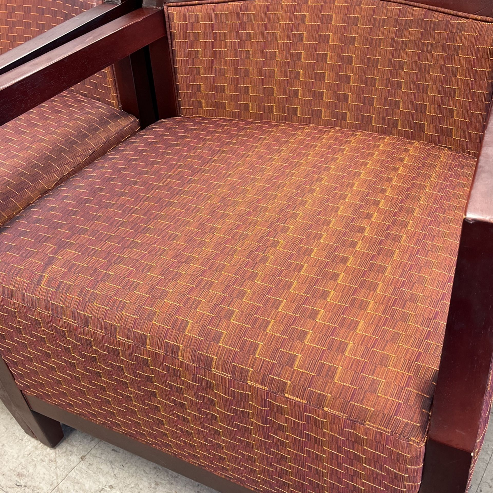 Bernhardt Club Lounge Chairs- Very nice