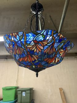 Tiffany Style Hanging Light Fixture
