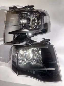 07-2014 Ford Expedition Headlights