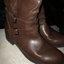 Womens Boots Size 10