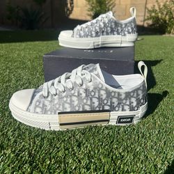 Low top Dior’s