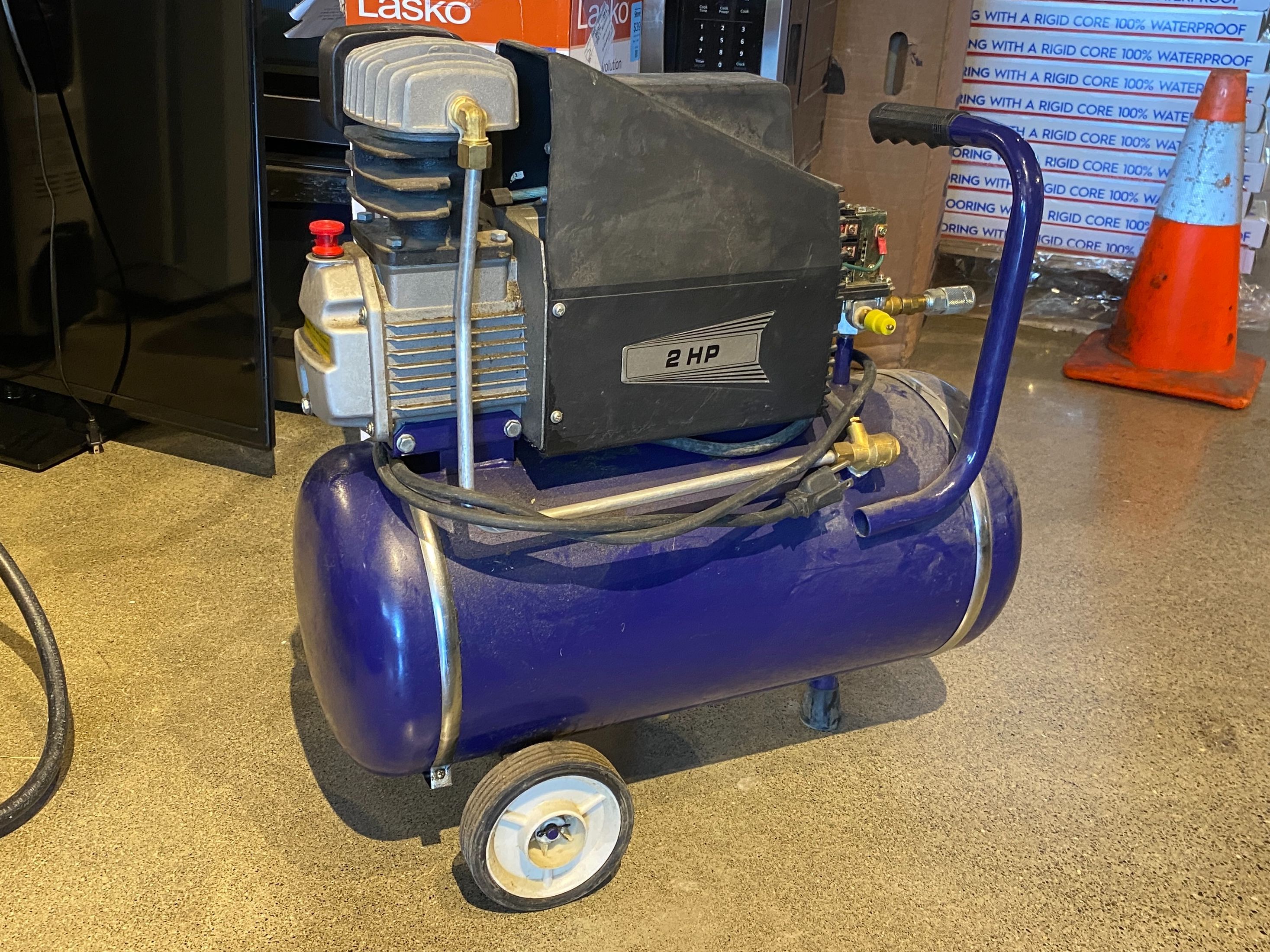 CENTRAL PNEUMATIC 2Hp 2-Wheel Compressor, Blue