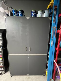 Garage storage cabinet