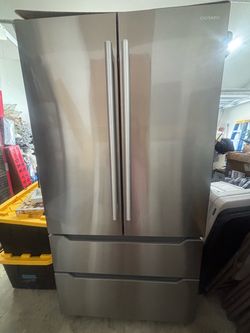 Cosmo 22.5 cu ft 4 door French door refrigerator