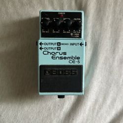 Boss Chorus Ensemble CE-5