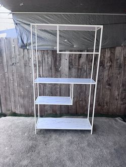 Stand / Shelf 