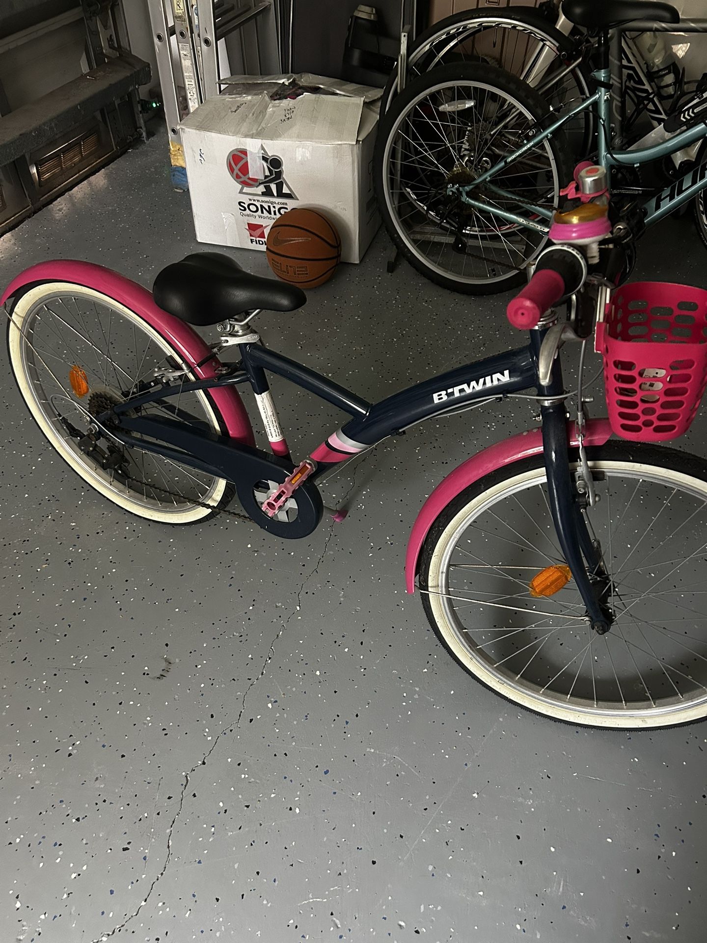 BTWIN Original 500 Kidsβ Bike β Great Condition!