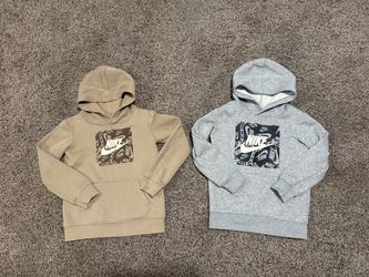 Boys Nike sweaters 4t