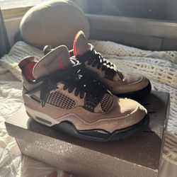 Jordan 4 “Taupe Haze” Used 