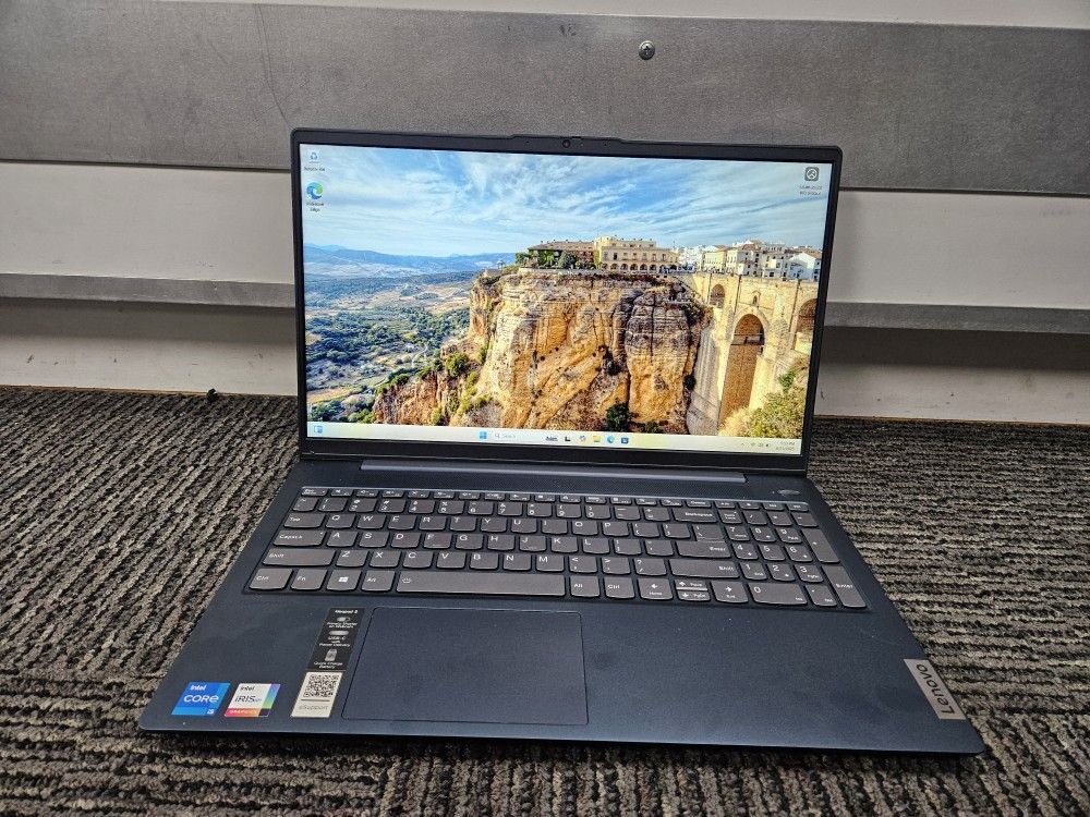 VERY FAST 2022 Lenovo 15" Touchscreen Core I5 Laptop 16 GB RAM 512 GB SSD