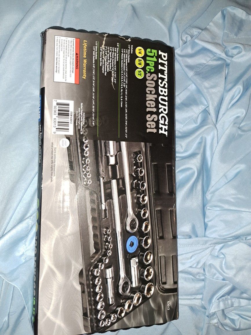 Pittsburgh 51pc Socket Set $25