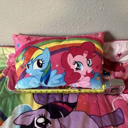 Kids - Sleeping Bag and Pillow 