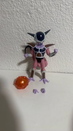 Freeza (1st form) Dragon Starz