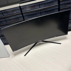 Sceptre 35-inch Curved UltraWide 21:9 Creative Monitor QHD 3440 x 1440 HDR400 Frameless AMD Freesync HDMI Display Port- Excellent Condition