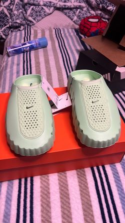 Nike Mind 001
