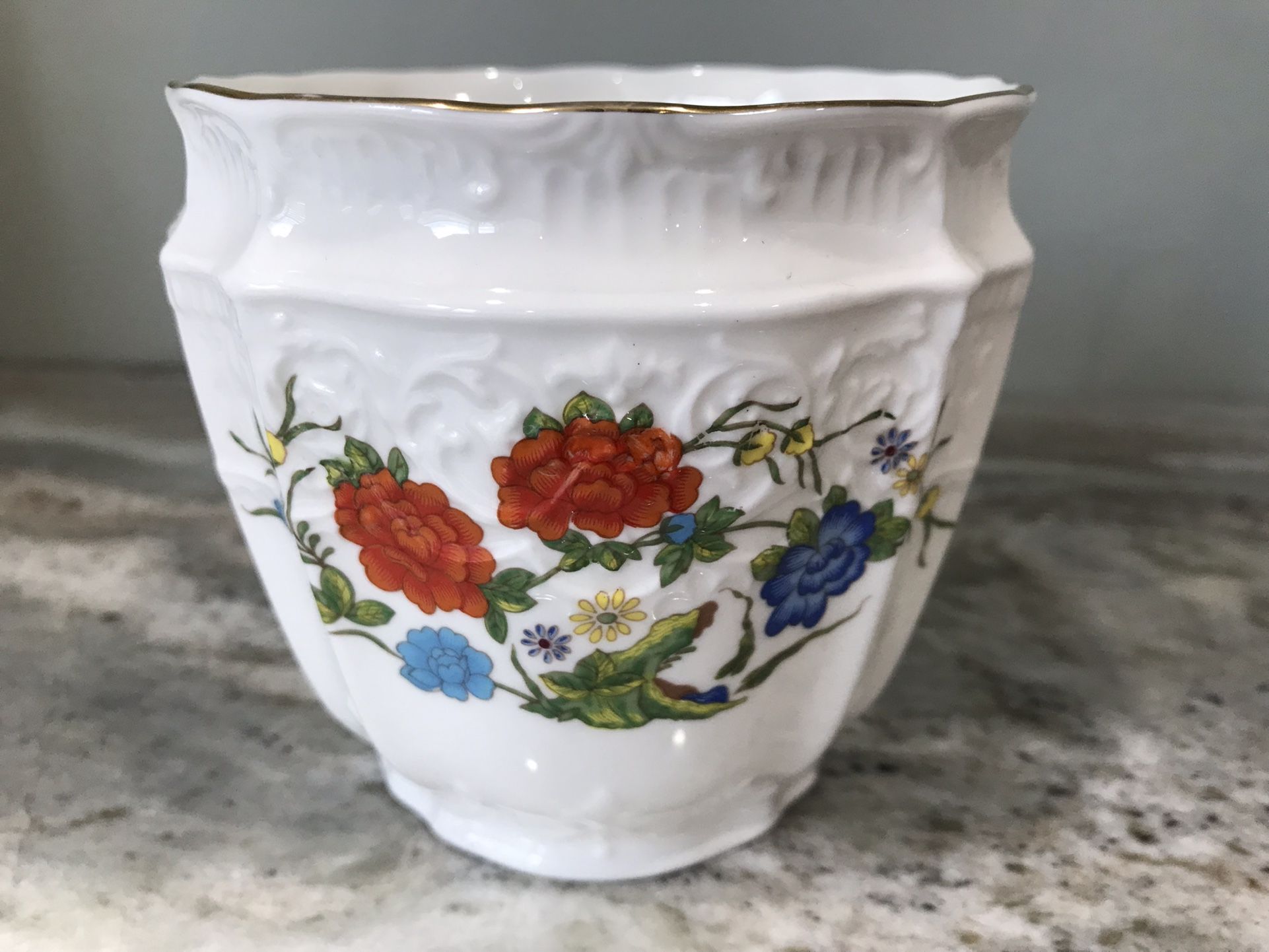 Vintage Aynsley Famille Rose Vase