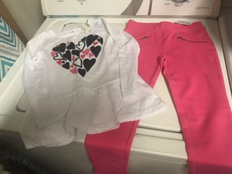 Girls outfit size small 5/6