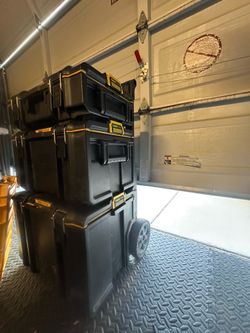 Dewalt - PACKOUT - 3 Toolboxes & Tool Tray