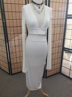 Long skirt and crop top