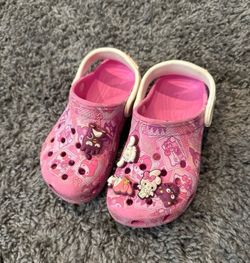 Hello Kitty Crocs