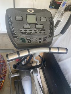 Horizon Elliptical Excercise Machine  